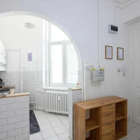 Violet Center Дебрецен